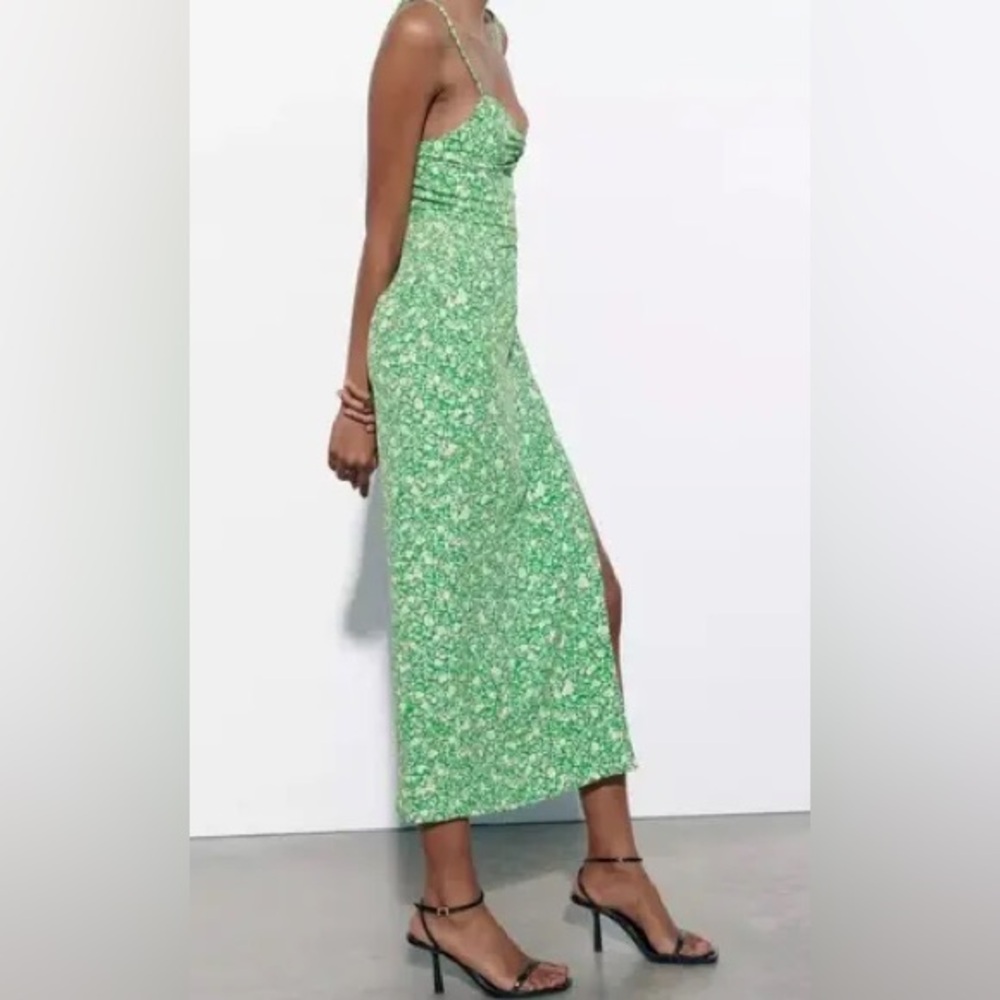 Zara floral green dress size medium